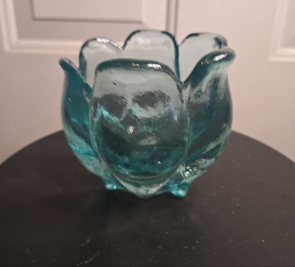 Spanish Recycled Glass Tulip Bowl Vase Teal Heavy Glass Scalloped Rim - Picture 3 of 8